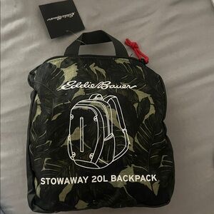 Eddie Bauer 20L stowaway backpack camo Unisex
New with tags